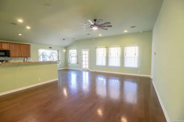 1210 Mineral Hls, San Antonio, TX 78260