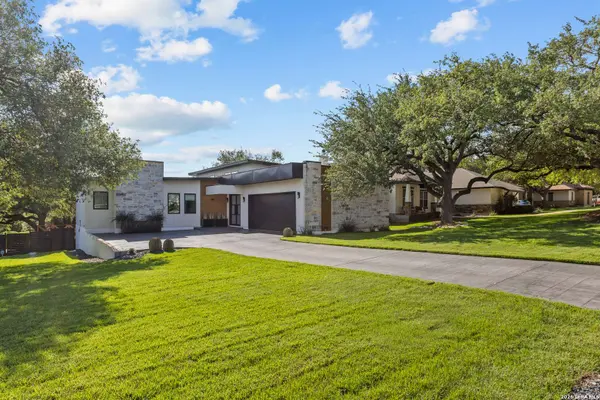 1527 Silent Hollow, San Antonio, TX 78260