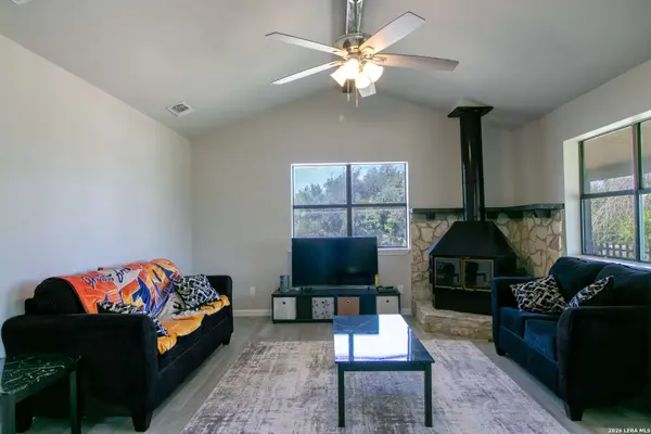 582 Orbit Dr, Canyon Lake, TX 78133