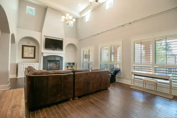 22342 Viajes, San Antonio, TX 78261