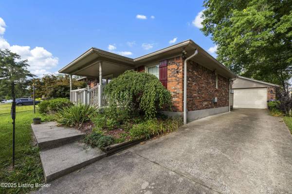 4208 Saint Thomas Ave, Louisville, KY 40218