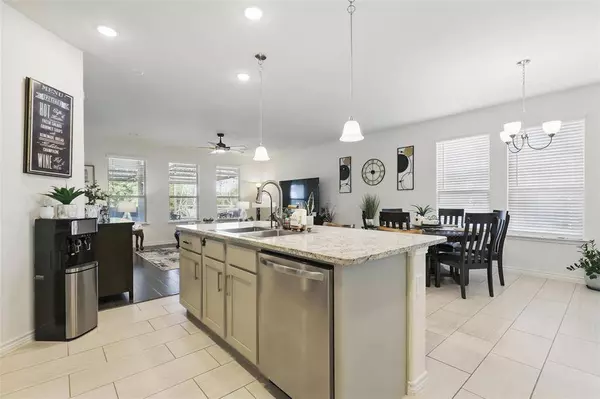 3914 Bendale Road, Benbrook, TX 76116