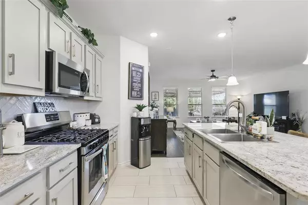 3914 Bendale Road, Benbrook, TX 76116