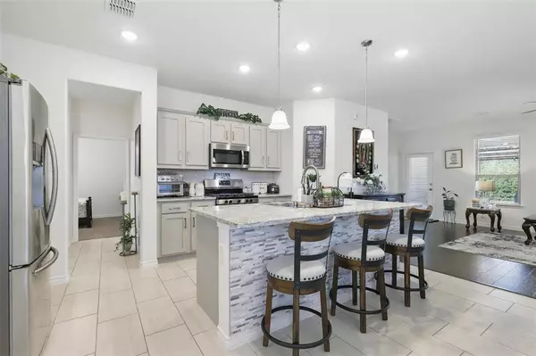 3914 Bendale Road, Benbrook, TX 76116