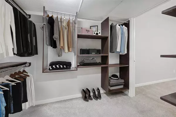 526 E Avenue J #D, Grand Prairie, TX 75050