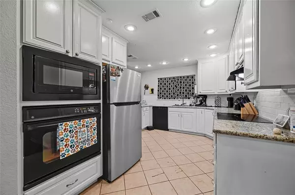 2903 E Mitchell Street, Arlington, TX 76010