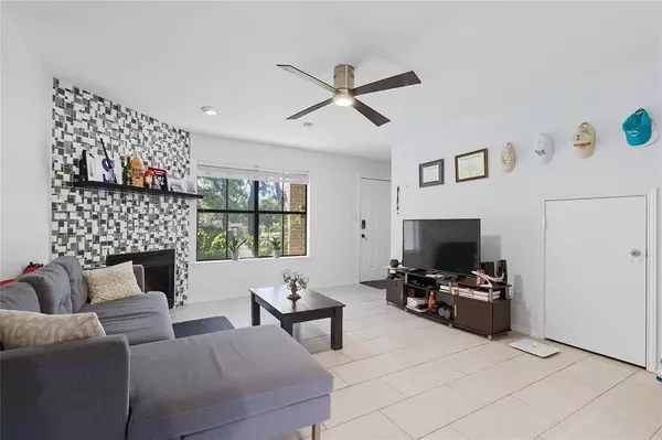 3205 Donnelly Circle #201, Fort Worth, TX 76107