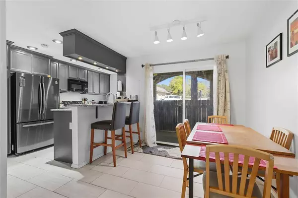 3205 Donnelly Circle #201, Fort Worth, TX 76107