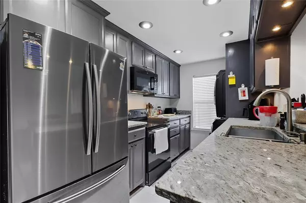 3205 Donnelly Circle #201, Fort Worth, TX 76107