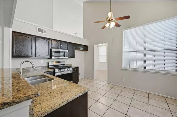 4327 Metronome Drive, Grand Prairie, TX 75052