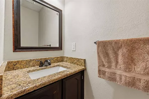 4327 Metronome Drive, Grand Prairie, TX 75052