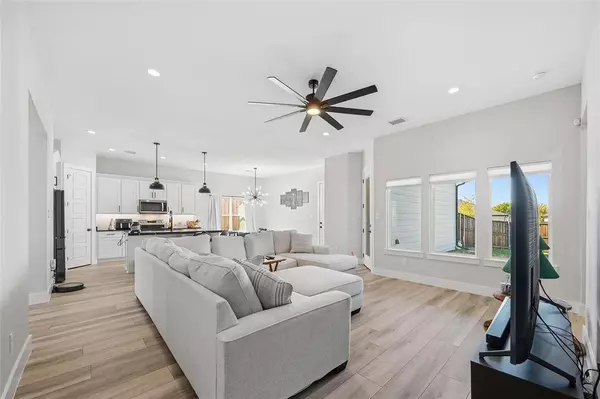 7733 Indian Ridge Trail, Dallas, TX 75232