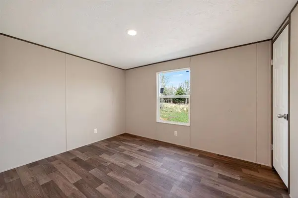 10895 Catfish Drive, Wills Point, TX 75474