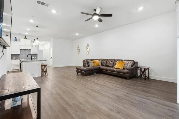 7227 Calistoga Lane, Grand Prairie, TX 75054