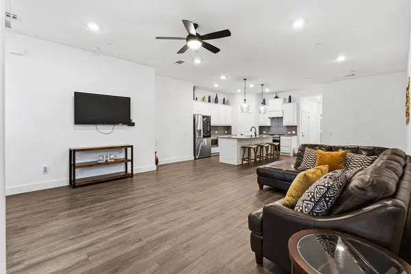 7227 Calistoga Lane, Grand Prairie, TX 75054