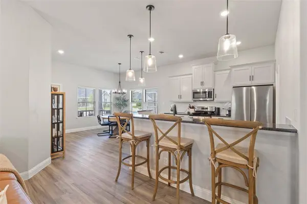 616 Charlotte Lane, Burleson, TX 76028