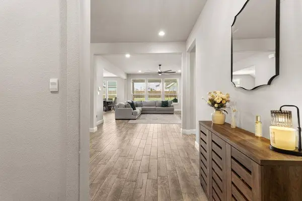 805 Pea Eye Drive, Midlothian, TX 76065