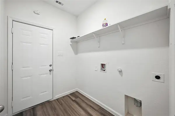 1637 Escondido Drive, Fort Worth, TX 76052