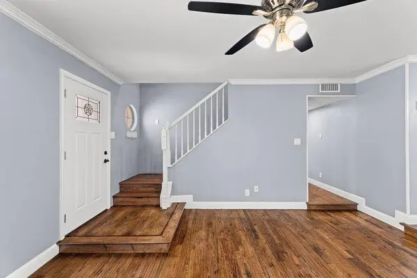 622 Mission Hills Drive, Arlington, TX 76018