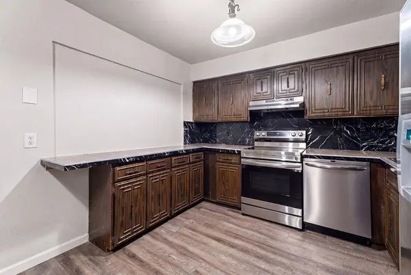 202 Fleetwood Court, Arlington, TX 76014