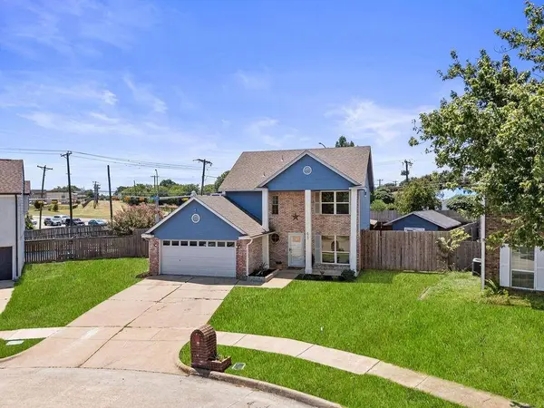 622 Mission Hills Drive, Arlington, TX 76018