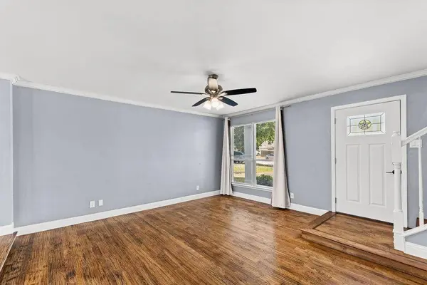 622 Mission Hills Drive, Arlington, TX 76018