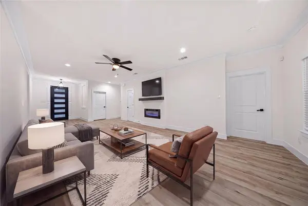 1829 Galveston Street, Grand Prairie, TX 75051