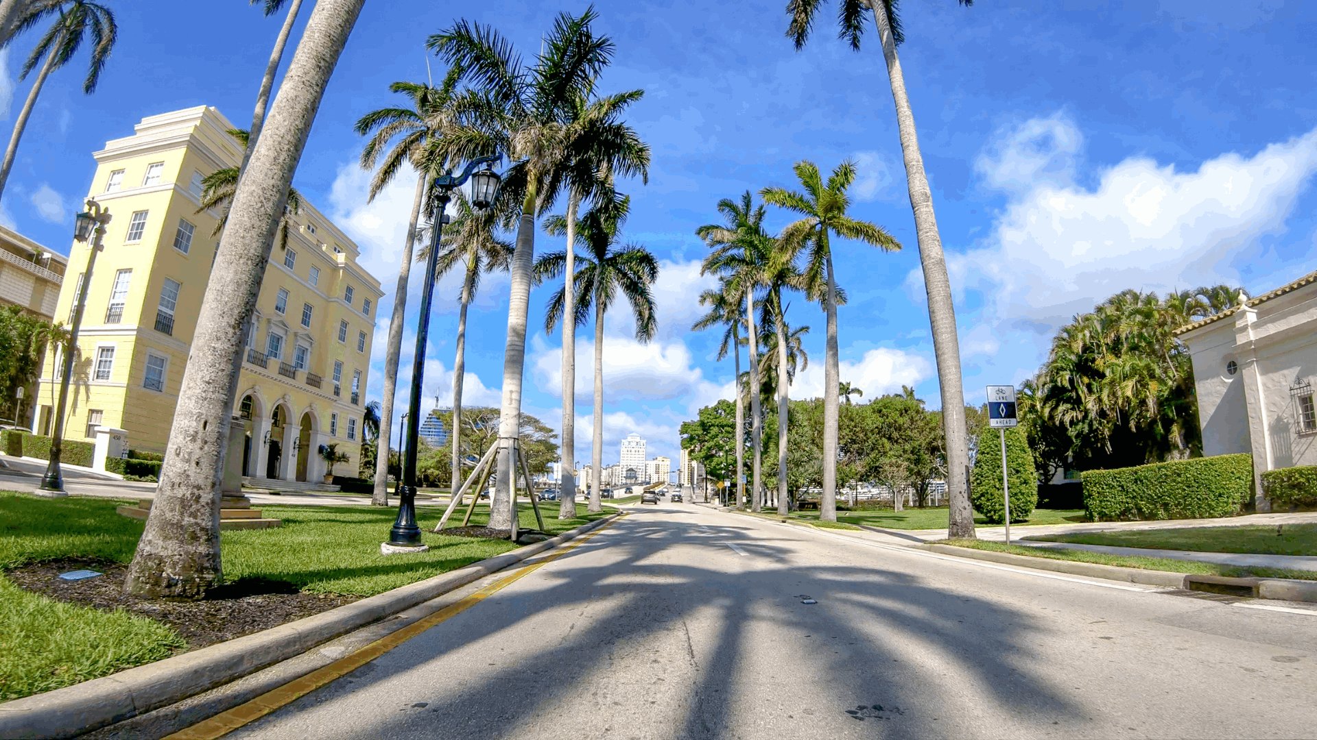 Tree-lined street in a Winter Park, Orlando neighborhood