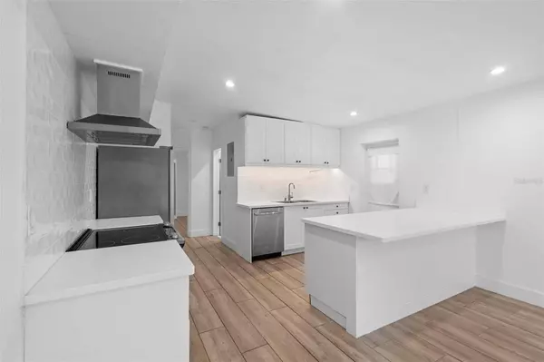 1239 VIRGINIA DR, Orlando, FL 32803