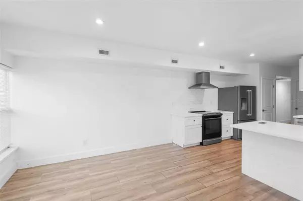 1239 VIRGINIA DR, Orlando, FL 32803