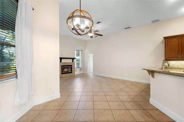 215 JUNIPER RIDGE CT, Sanford, FL 32771