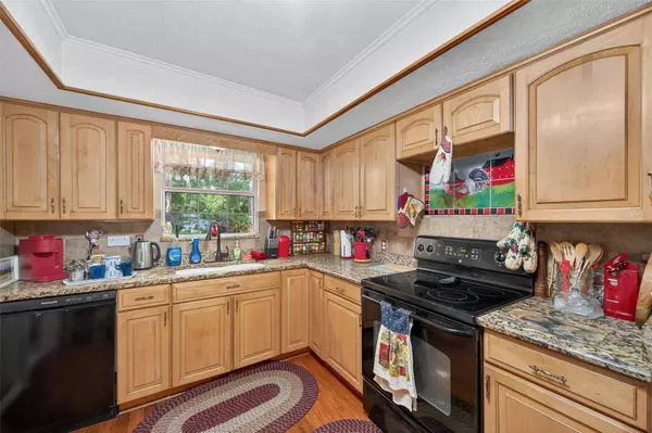 146 VELMA DR W, Largo, FL 33770