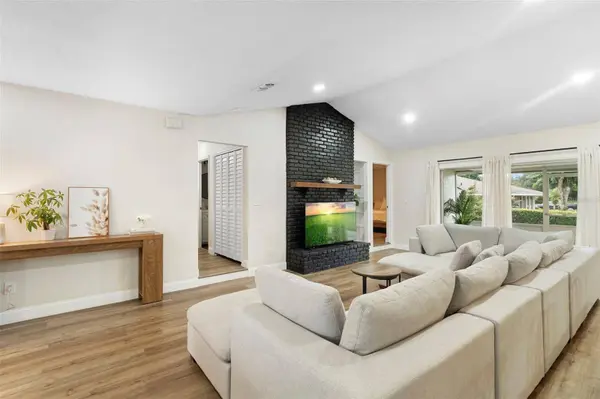 4520 LAKE GEM CIR, Orlando, FL 32806