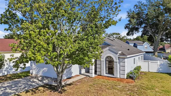 2039 INGE CT, Apopka, FL 32703