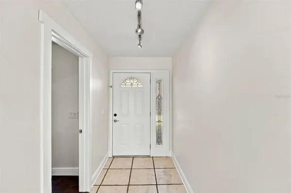7958 GLEN ABBEY CIR, Orlando, FL 32819