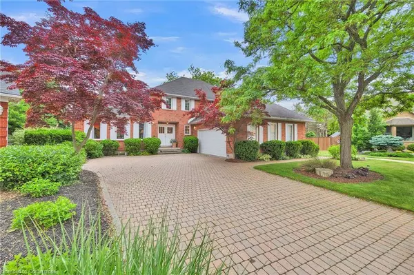 54 Burnt Ember Court, Kitchener, ON N2A 3X4