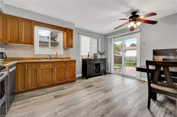 483 Northlake Drive, Waterloo, ON N2V 2A4