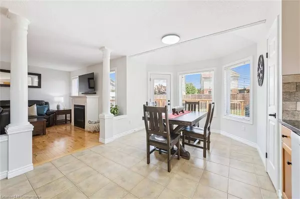 49 Beirnes Court, Fergus, ON N1M 3V4