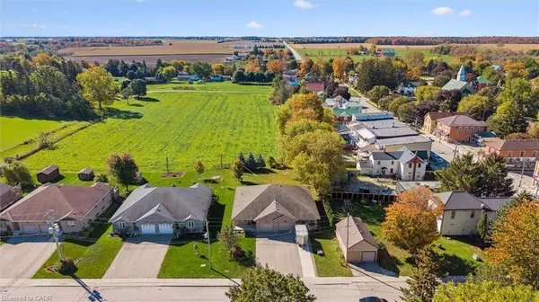 12 Caroline Street, Moorefield, ON N0G 2K0