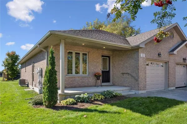 12 Caroline Street, Moorefield, ON N0G 2K0