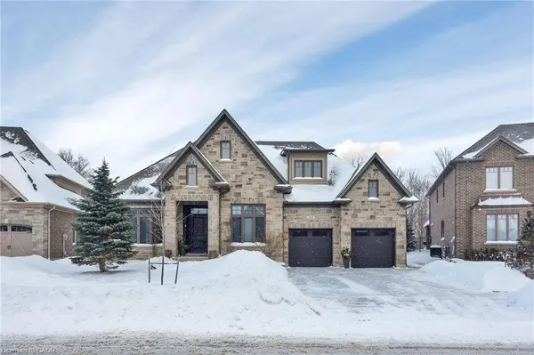 44 Pioneer Ridge Drive, Kitchener, ON N2P 0G6