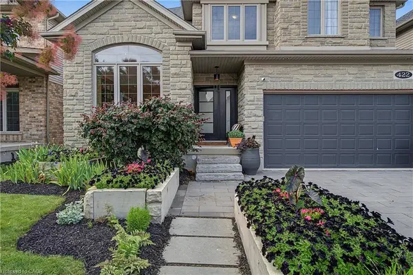 422 Rideau River ST, Waterloo, ON N2V 2Y4
