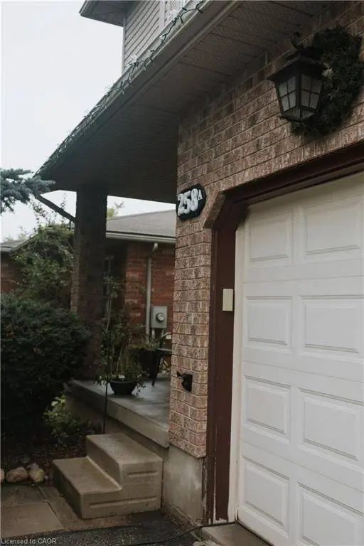 258 Inverhuron CRES #Unit A