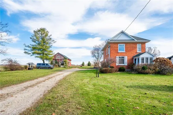 3027 Patrick ST, Fordwich, ON N0G 1V0