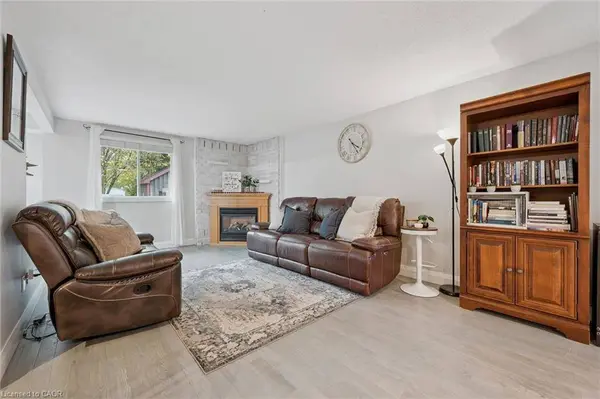 339 Strathallan ST, Fergus, ON N1M 3K8