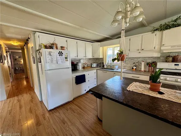 580 Beaver Creek RD #243, Waterloo, ON N2J 3Z4