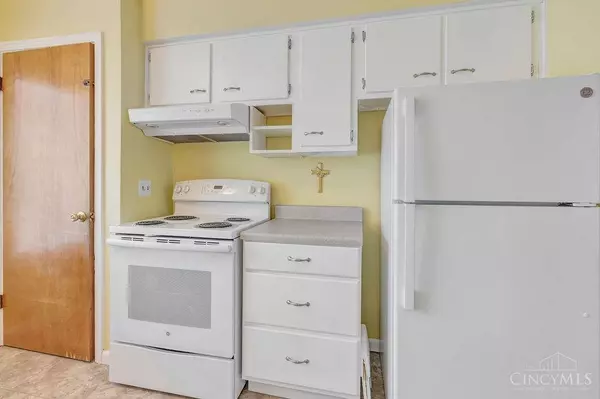 3808 Sharonview Dr, Sharonville, OH 45241