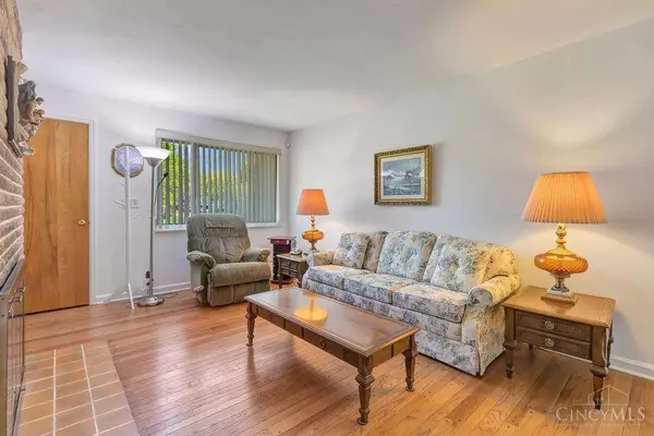 3808 Sharonview Dr, Sharonville, OH 45241