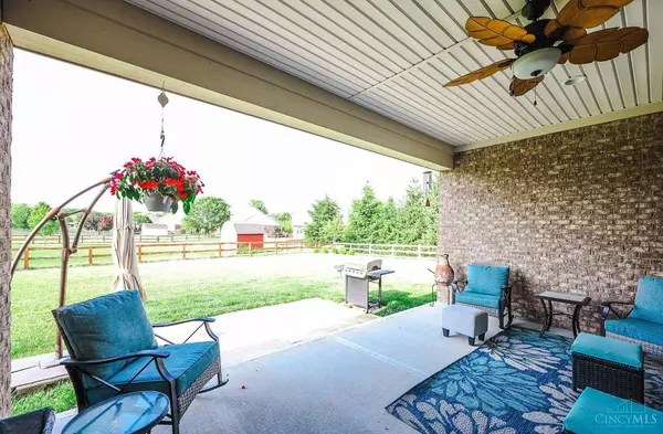 1942 Cathedral Ln, Hamilton, OH 45013