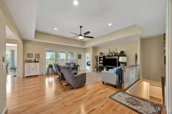 1942 Cathedral Ln, Hamilton, OH 45013